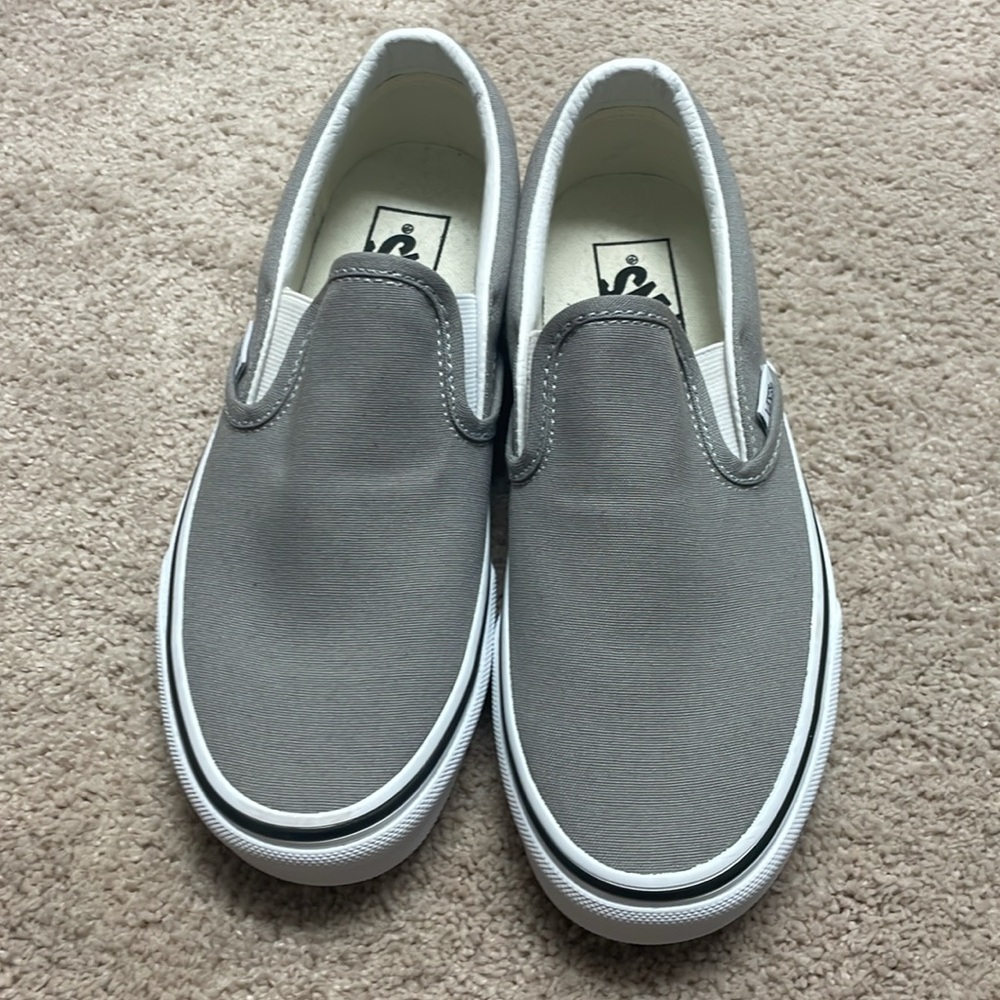 VANS SLIP ONS - Picture 2 of 6
